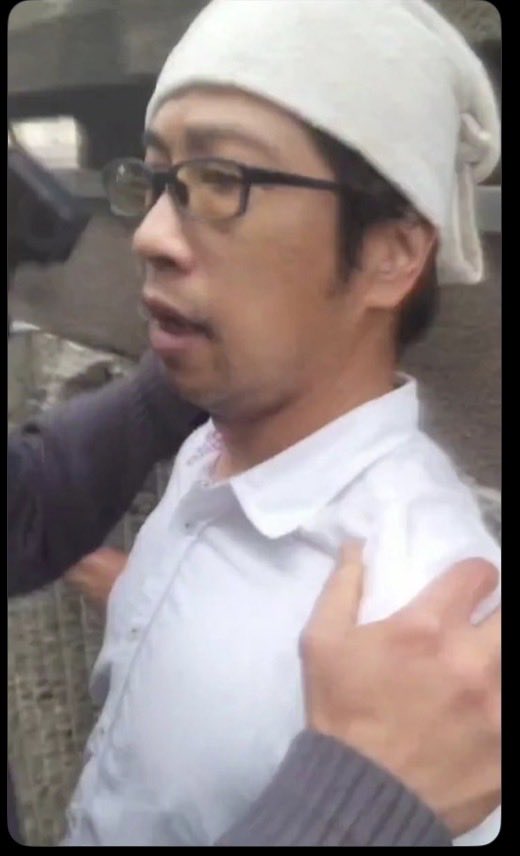 eZaSOqiakdeGRc8's tweet photo. おい!自衛隊が大嫌いなおまえら！
熊本の地震で爆発したイオンモールで懸命に捜索されてる自衛隊の皆さんの前で、
自衛隊いらないと叫べるのか，クズ共産党員共が💢 https://t.co/281BWNJs5z