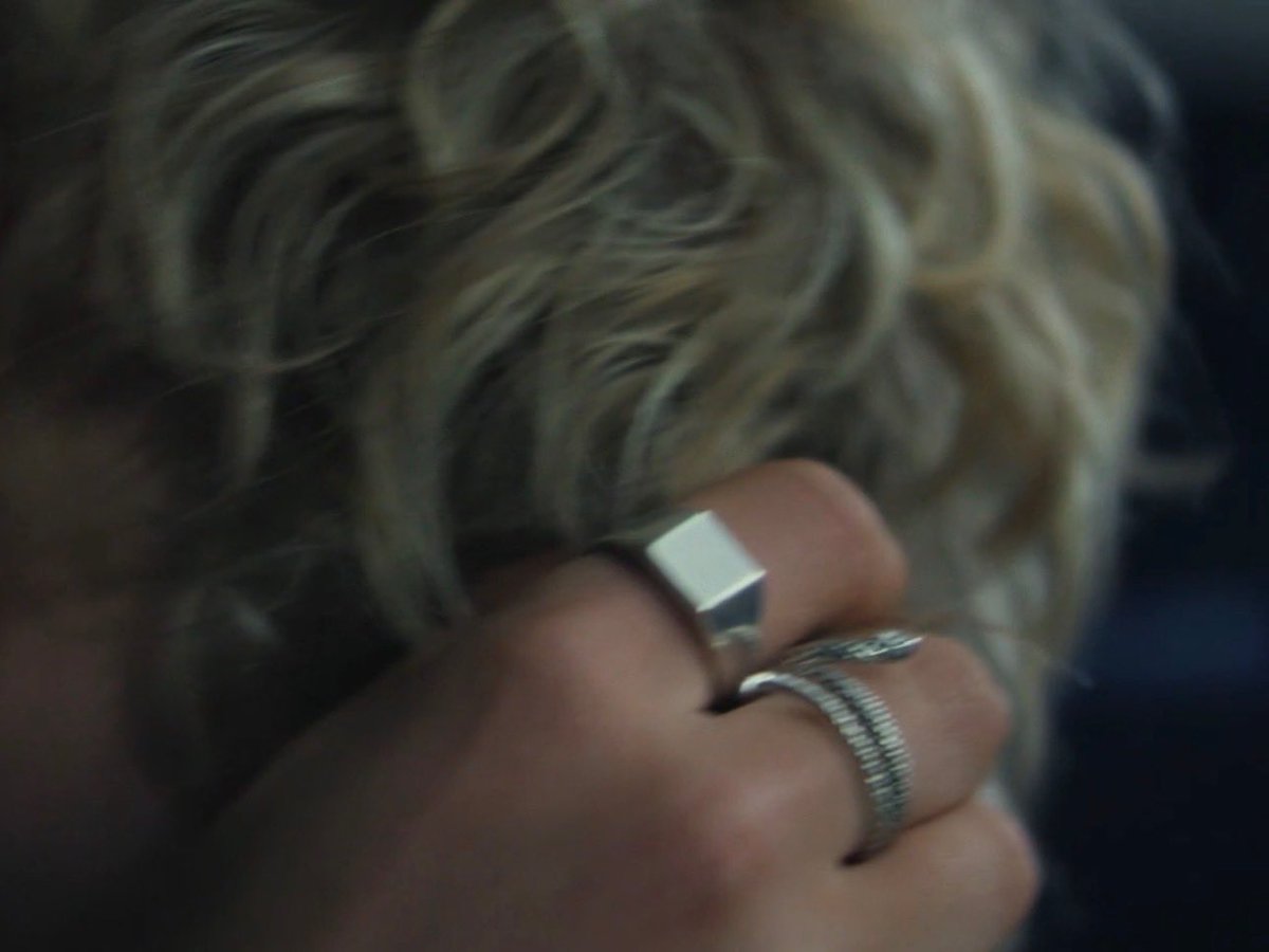 dearestisabella's tweet photo. ryan giving naim his snake ring is so special to me 😭😭 https://t.co/3scc66VrAn