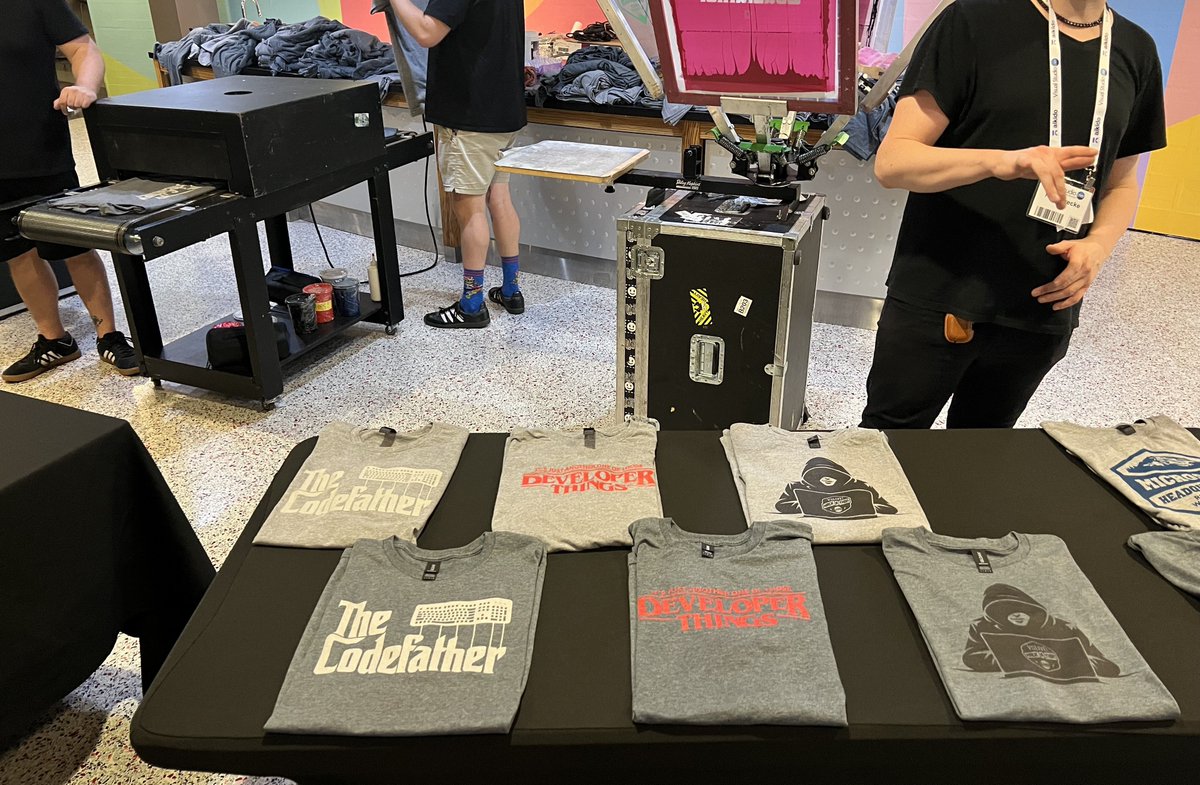 VSLive's tweet photo. We're having a great time at the VSLive! Welcome Reception, proudly sponsored by Microsoft.
From custom VSLive! T-shirts to great conversations with fellow devs, tonight's reception is the perfect opportunity to connect, network and unwind.
#VSLive https://t.co/e8kGNC2bmD