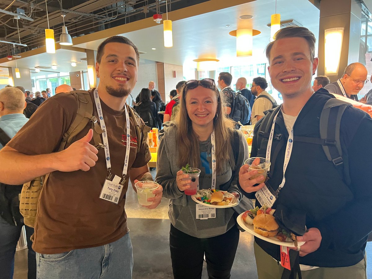 VSLive's tweet photo. We're having a great time at the VSLive! Welcome Reception, proudly sponsored by Microsoft.
From custom VSLive! T-shirts to great conversations with fellow devs, tonight's reception is the perfect opportunity to connect, network and unwind.
#VSLive https://t.co/e8kGNC2bmD