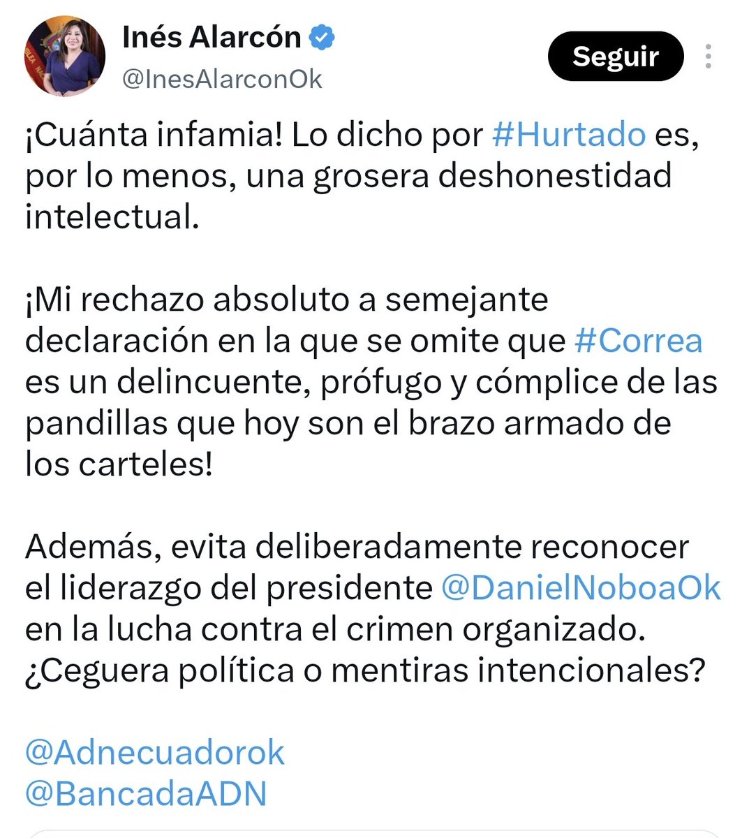 ElenaDeQuito's tweet photo. Cuando el poder se siente interpelado y desnudo en sus intenciones reacciona en coro ⬇️ https://t.co/gmUg96WwAC