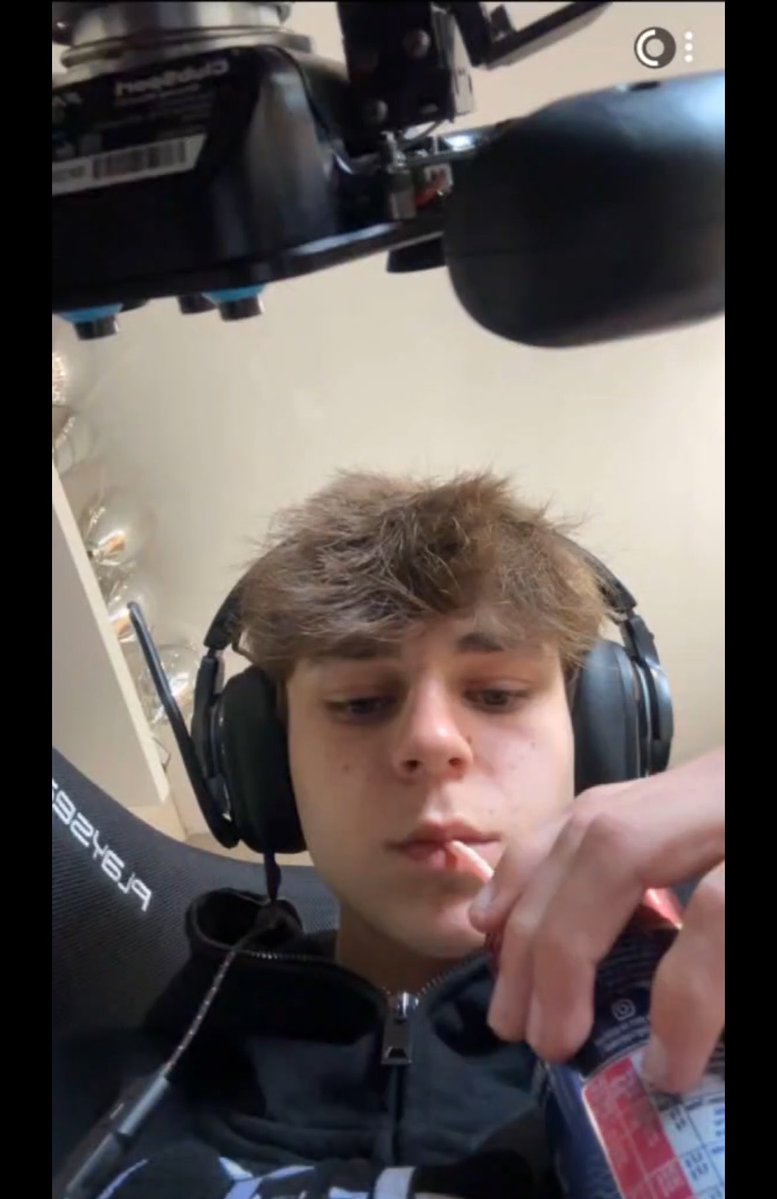 willybaitsuk's tweet photo. https://t.co/Ff5Ytk8KBh
Legend 🥰 https://t.co/lPmQAMNaqP