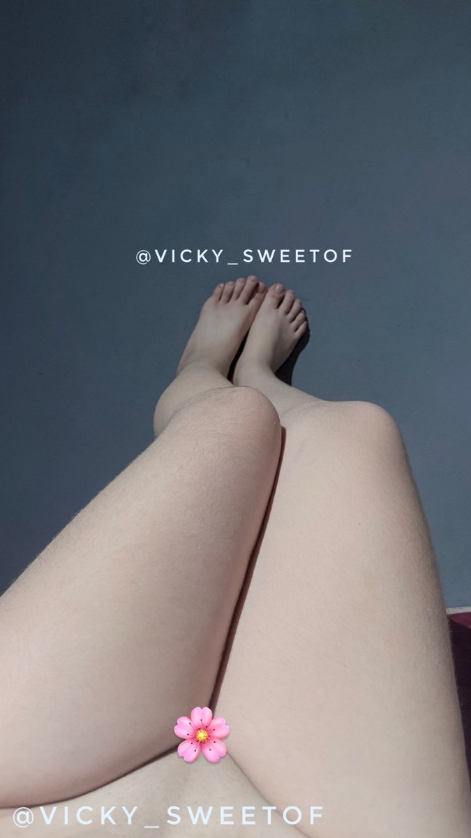 Vicky_sweetof's tweet photo. Just a little preview of what’s underneath 🌸

I love when you look at me like this… legs up and completely bare.
Want to see more? Tell me in the comments or DM 🔥

#legs #feet #prettyfeet #barefeet #latina #onlyfans #onlyfansgirl #legs #linkinbio #barefeet #TOESCOIN https://t.co/N6tD2HfcaG