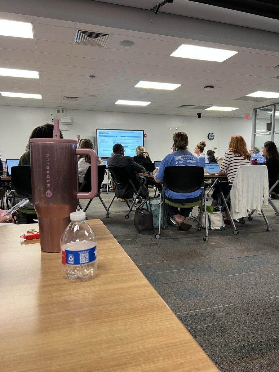 LearningbyHand's tweet photo. Campus leaders strengthening our ability to support every student in reaching their full potential. Through collaboration, reflection, and a shared commitment to excellence, we continue to grow as leaders so all students can thrive. 
#SBISDProud #EveryStudentEveryDay https://t.co/L0Ghti0soQ