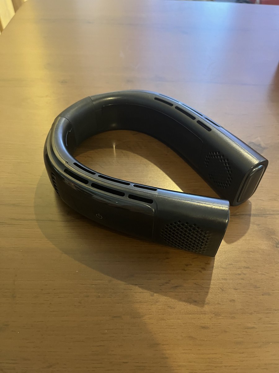 ChiiTaKu_39's tweet photo. 今年も大活躍の時期だね

ネッククーラーと空調服ないと、外はきつい

充電忘れは気をつけないと https://t.co/C3SH4Qiyn5