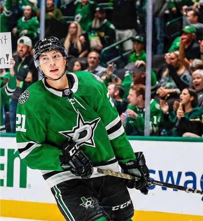 TopTierPucks's tweet photo. Making an All Star Team for every NHL Division: Central Edition 

Kaprizov —  MacKinnon — Rantanen
Robertson — Bedard — Boldy
Keller — Thomas — Necas 
Connor — Johnston — Guenther

Hughes — Heiskanen
Morrissey — Makar 
Malinski — Faber

Hellebuyck
Wedgewood https://t.co/Pk9SqrFhjh