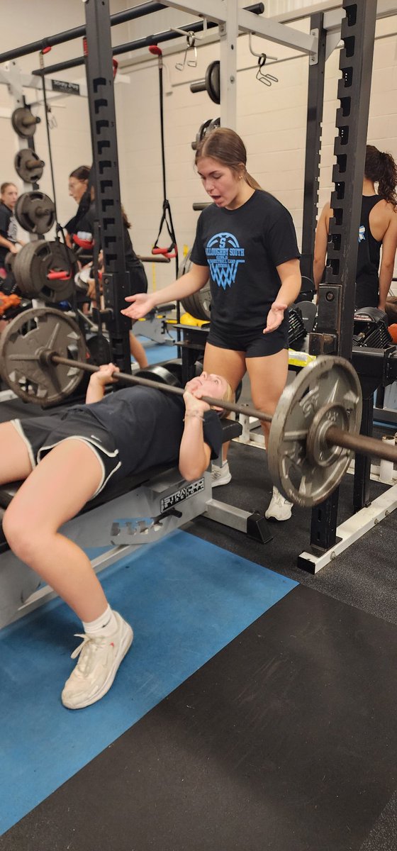 SouthRebelsSB's tweet photo. Dedication. Determination. Belief.
Lady Rebels setting the off-season tone in the weight room every morning.
#GoRebels #TEAMFAMILY #AlwaysBelieve @southathletics https://t.co/SeCjSxS2BC