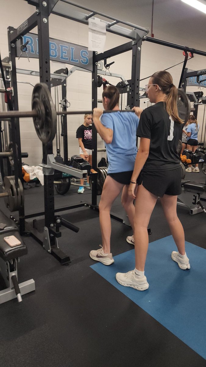 SouthRebelsSB's tweet photo. Dedication. Determination. Belief.
Lady Rebels setting the off-season tone in the weight room every morning.
#GoRebels #TEAMFAMILY #AlwaysBelieve @southathletics https://t.co/SeCjSxS2BC