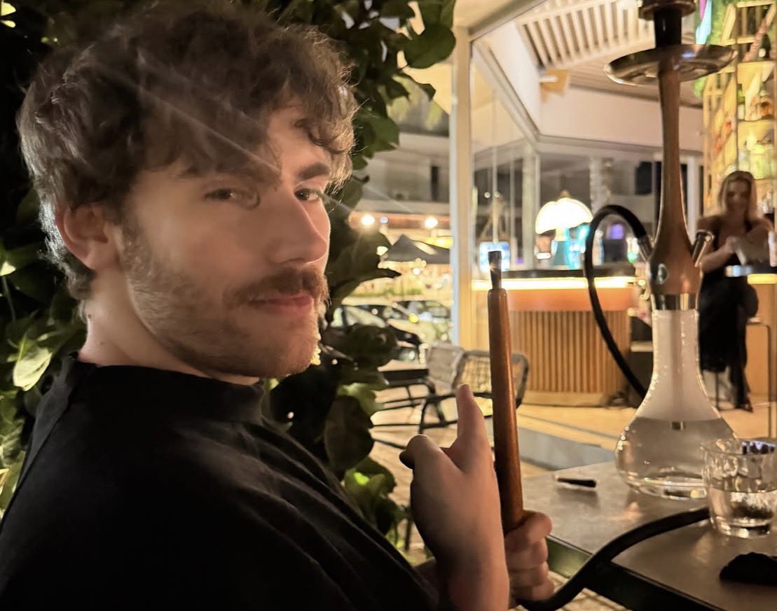bearlybrice's tweet photo. smh cancel him, he’s promoting drugs to his younger audience LMAO https://t.co/19F2cEFfuj