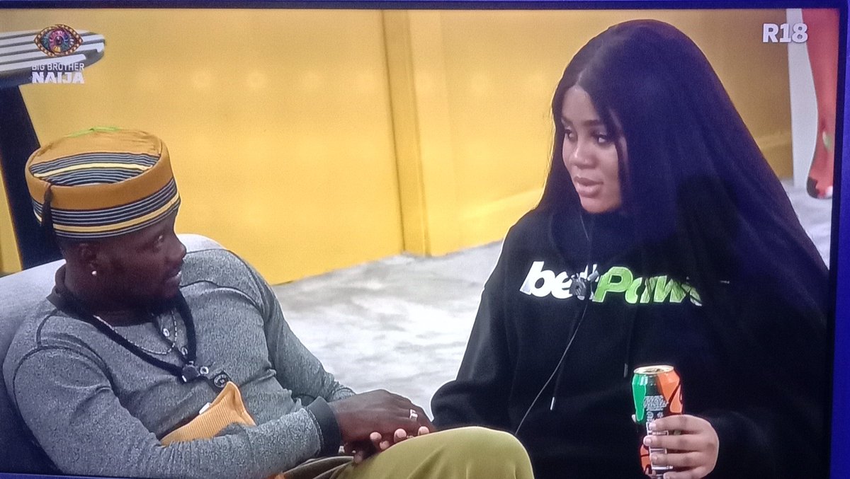 cvonnnn's tweet photo. Yusuf and Bells holding hands

Bells: I was a spoilt child. I had everything

#BBNaija https://t.co/CuSthsL26o