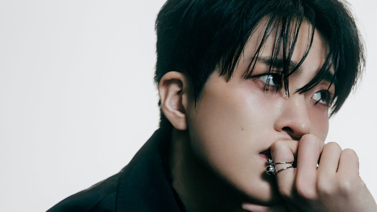 TOP100KPOP's tweet photo. 🚨 WHO IS THE BEST VOCALIST IN K-POP? (GRAND FINAL)

G-DRAGON (BIGBANG)
JUNKYU (TREASURE)
SANHA (ASTRO)
YOUNGJAE (GOT7)

⏳ The winner will receive a physical trophy 🏆
🔗 VOTE: https://t.co/98nYego0Ko https://t.co/gaAoWCJRZK
