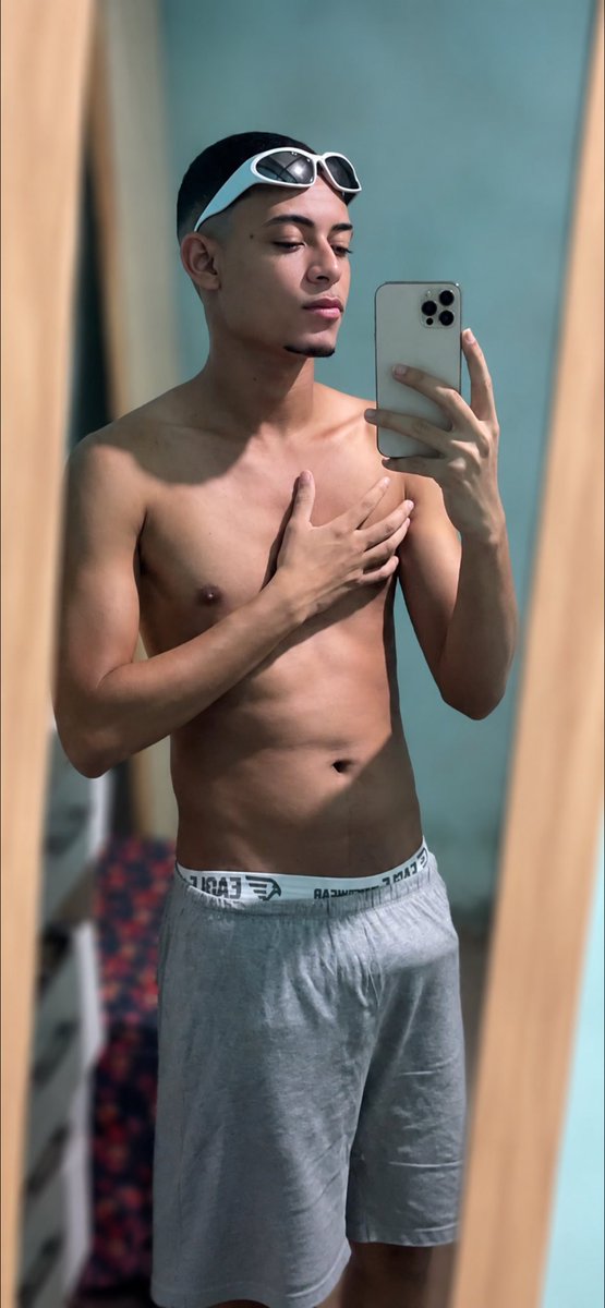 B4djaX's tweet photo. O CF gostou dessa! https://t.co/hwMgt0Gyun