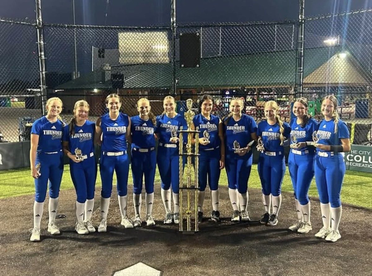 BryFaul2029's tweet photo. My team had a great run this past weekend at the North American World Series. We were runners up out of 103 teams! I had a great weekend on defense and offense. Defensively I had 30 Total Chances, 18 Assists and 10 Putouts. Offensively I batted a .429 with 9 hits, 1 SF, 2 BB’s, 1K and 3 RBI’s. @LineDsoftball @ExtraInningSB @PrepSoftball @TinaWiley03 @2Ganeff @CoachDeOliveira @Coach_pooch @j_spitale @NDCoachHuff @Coach2K_OSU @CoachPena_BSU @avrey_steiner @CoachBurns17 @KarenWeekly @UKCoachLawson  @BUKnightsSB @MiamiOH_SB @Jess_Odonnell88 @Coach_PetrieSB @whitmorealex8 @whitney_arion @MorganNewport18 @CoachBdunk @tfarm22_ @nix131313 @CoachJLPrice @DloweOilerkid @worthington_eku @Hall_J_4 @mandygardner24 @jess_bracamonte @kayla_noch @addyjarvis @MaddieLacer @PeelPrater @lizjagielski @Abbers410 @Coach_Goderwis @CoachKRyman @Coach_MGardner @Pmurphy08 @YSUSoftball @nix131313 @ZipsCoachZ @CoachStanton @CoastRecruits @CoastRecruitsSB @Sun_Dragon1 @premier_29 @OilerPride22