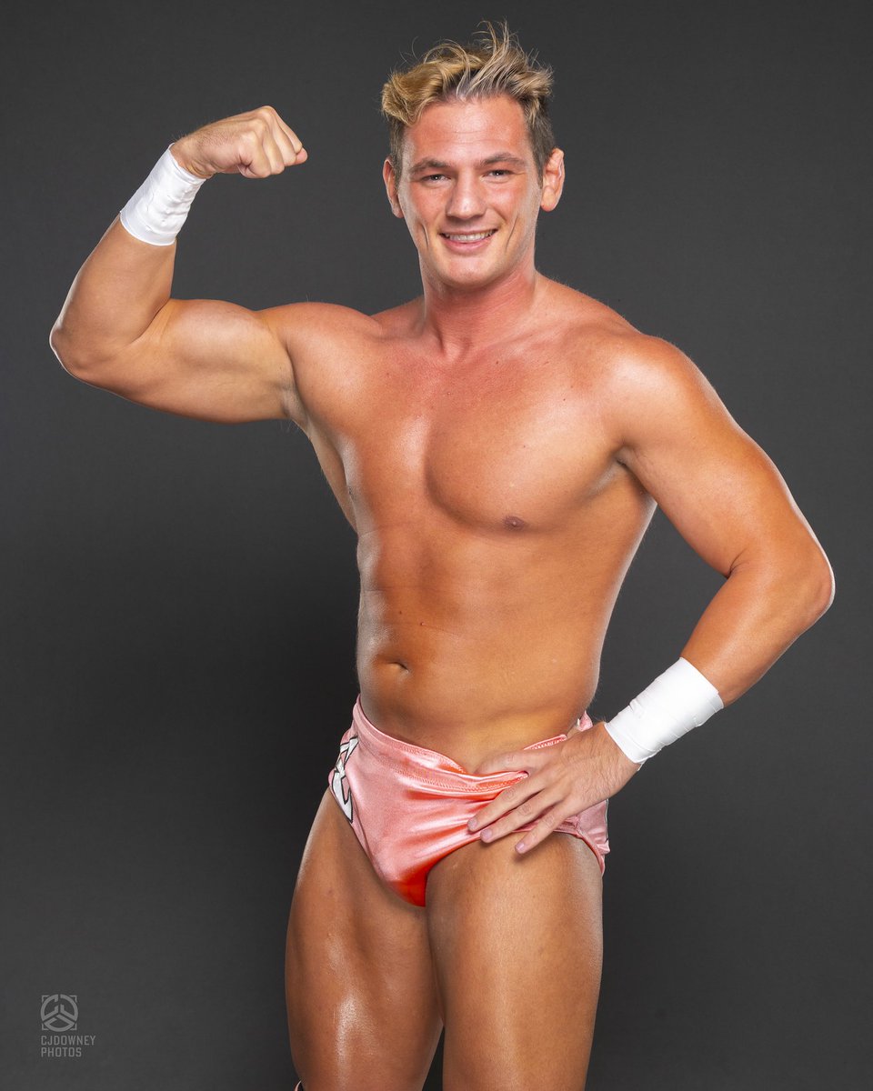 marti25810's tweet photo. On Wednesdays, we wear pink. 
American pro wrestler Chase Emery.

#beefcakesofwrestling #beefcake #muscle #agonophilia #wrestlingfetish #trunks #bulge #stud #hotwrestler #beefcake #musclenerd https://t.co/VulEXmkJ4F