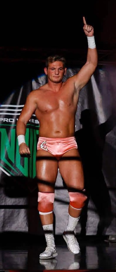 marti25810's tweet photo. On Wednesdays, we wear pink. 
American pro wrestler Chase Emery.

#beefcakesofwrestling #beefcake #muscle #agonophilia #wrestlingfetish #trunks #bulge #stud #hotwrestler #beefcake #musclenerd https://t.co/VulEXmkJ4F