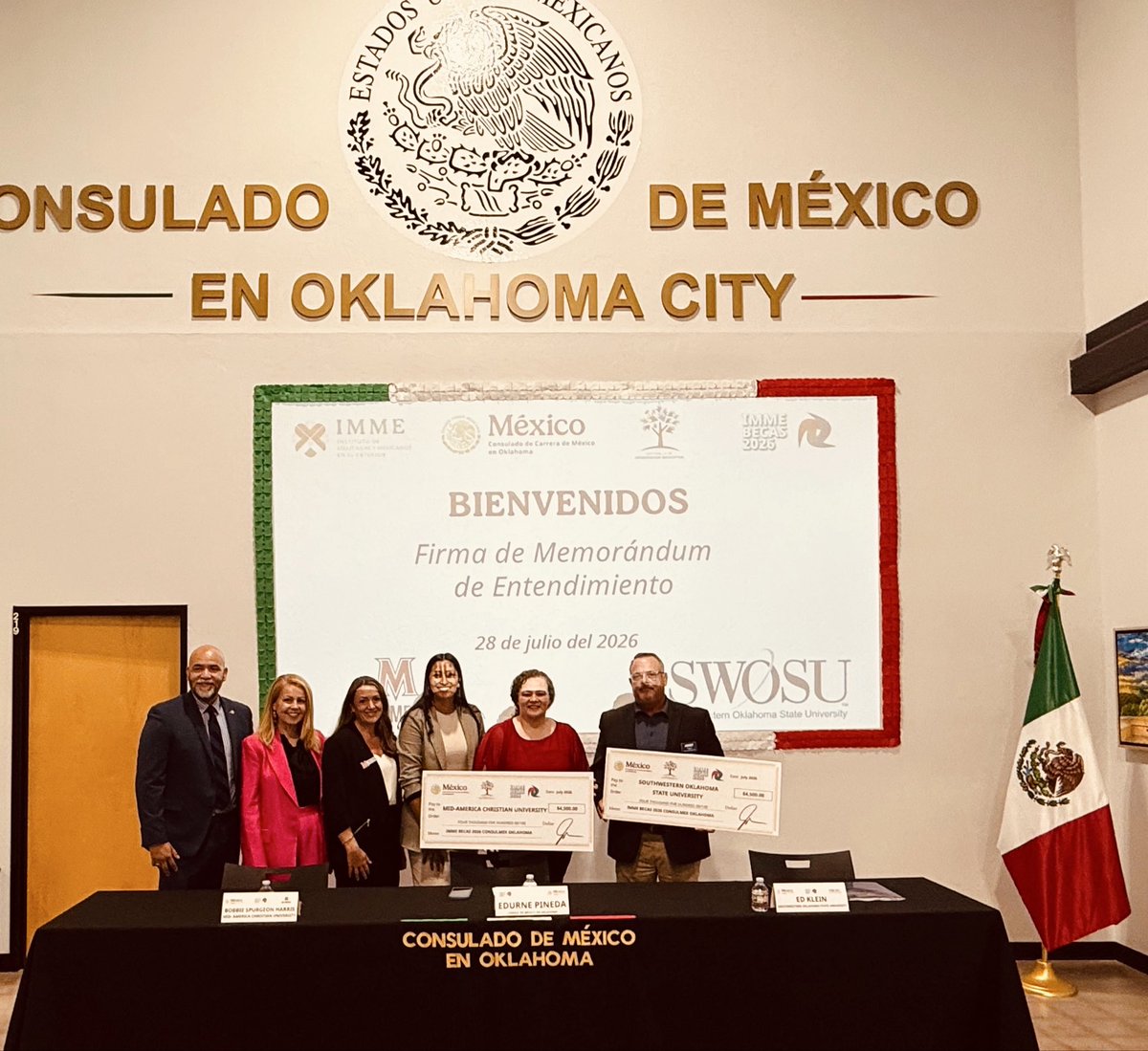 ConsulMexOklah's tweet photo. 🎓🇲🇽 @ConsulMexOklah proudly presented the 2026 @IME_SRE #IMEBecas seed grants.
Congratulations to Mid-America Christian University (@macuedu) and Southwestern Oklahoma State University (@SWOSU) for once again demonstrating their commitment to advancing educational opportunities for Oklahoma's Hispanic community.
Over the past three years, together with the Government of Mexico, they have helped build a USD 78,000 scholarship fund that has benefited 54 students of Mexican origin. Thank you for being outstanding partners! 🇲🇽📚