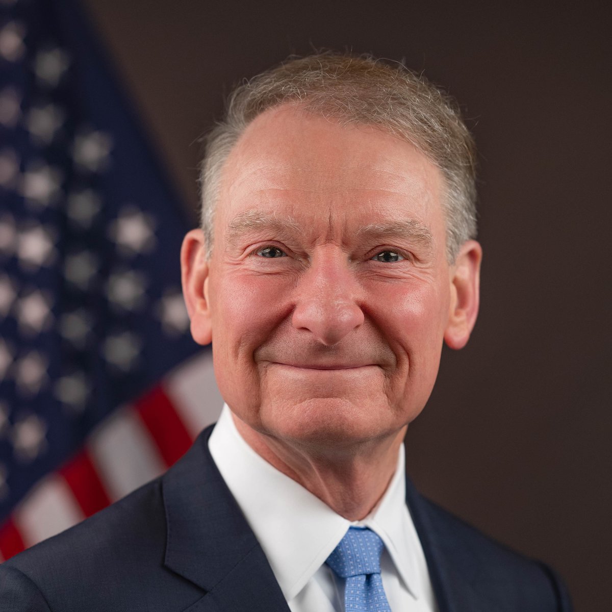 CoinMarketCap's tweet photo. LATEST: 🇺🇸 SEC Chair Paul Atkins says he is committed to supporting the CLARITY Act, calling for a regulatory framework that matches "the energy of American innovators." https://t.co/N8AwOIutDB