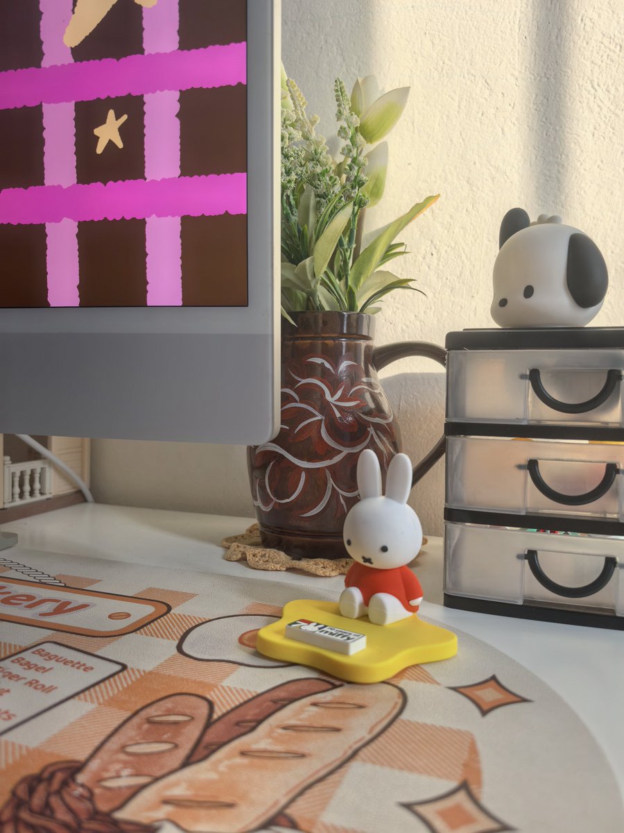 digitaleejandra's tweet photo. Hand draw stars wavy square | Wallpaper desk 🌟

If you're interested for more color versions click upon my Etsy link below 🔗

https://t.co/RZMBPo6u7f💬 https://t.co/G0l63QTFiI