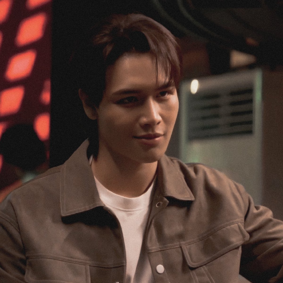 WayLee582's tweet photo. There's incredible chemistry between them! I fell in love with this couple 😍

#KNOTseriesEP5
#KNOTtheseries #JameFolk
#Folkzfolkz #Jame_Supawit
#Jmaejame https://t.co/rlDkRauRzA