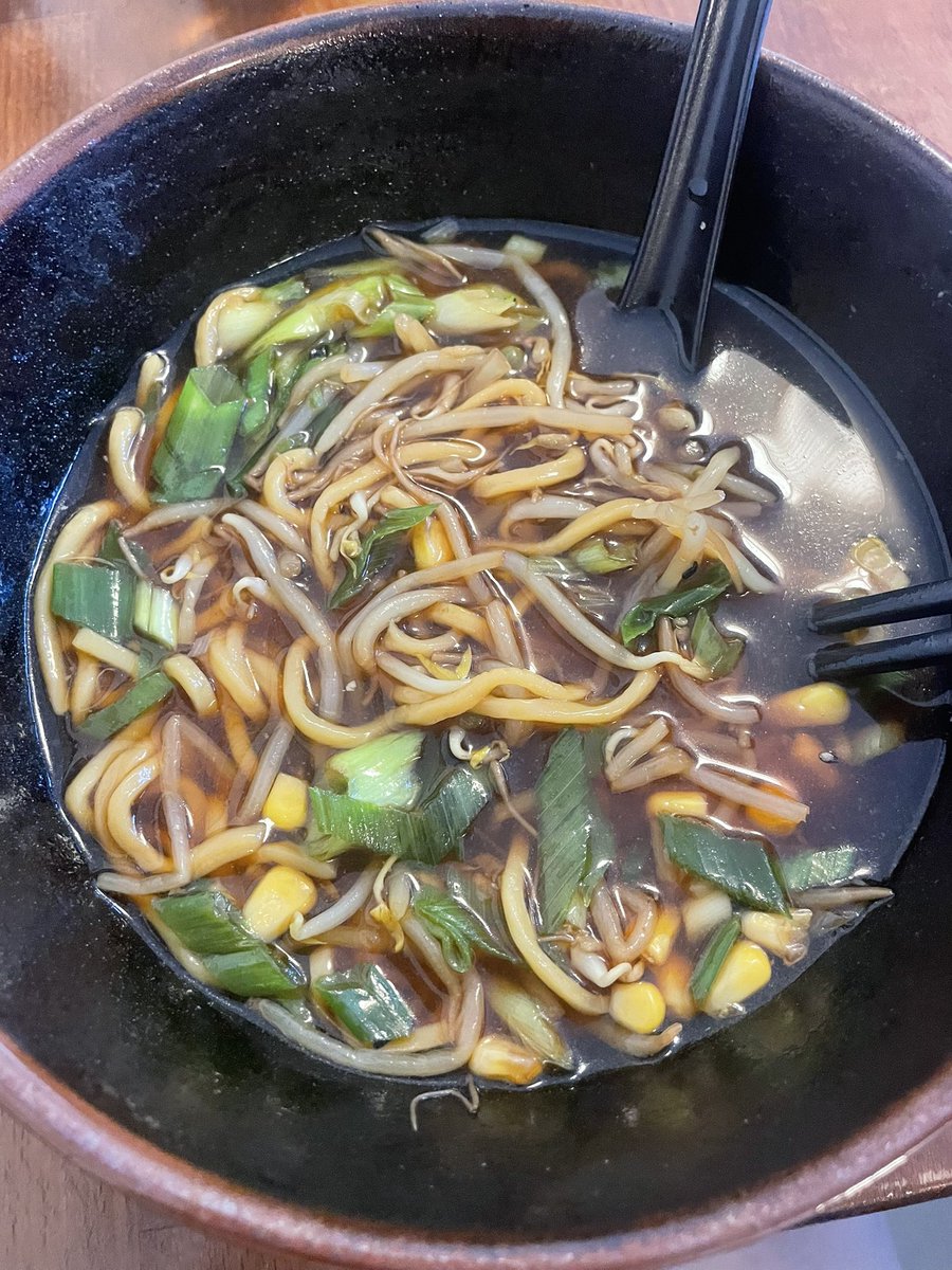 r1823ae's tweet photo. wieiad ^_^

around 2/3 a bowl of shoyu ramen.. im not sure how many cals but i estimate around 450??? idk. also an espresso martini and some beer.
im guessing around 1k cals today mostly from the alc, also did around 20k steps!! https://t.co/f3LsUfmGxg