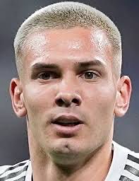 angelzamoranoxk's tweet photo. 🚨🔵 EXCL: José Bordalás has identified Franco Mastantuono as his dream loan signing for the upcoming season.

The Getafe manager believes the Argentine has all the attributes to make an immediate impact and sees him as a player capable of becoming his new Greenwood in the team’s attacking system.

Bordalás has already informed the club’s board of his interest and would welcome a season-long loan if Real Madrid are open to the move.

Real Madrid are expected to assess the situation during the coming weeks before making a final decision on Mastantuono’s future.

Nothing has been decided yet, but the interest is genuine. 👀
