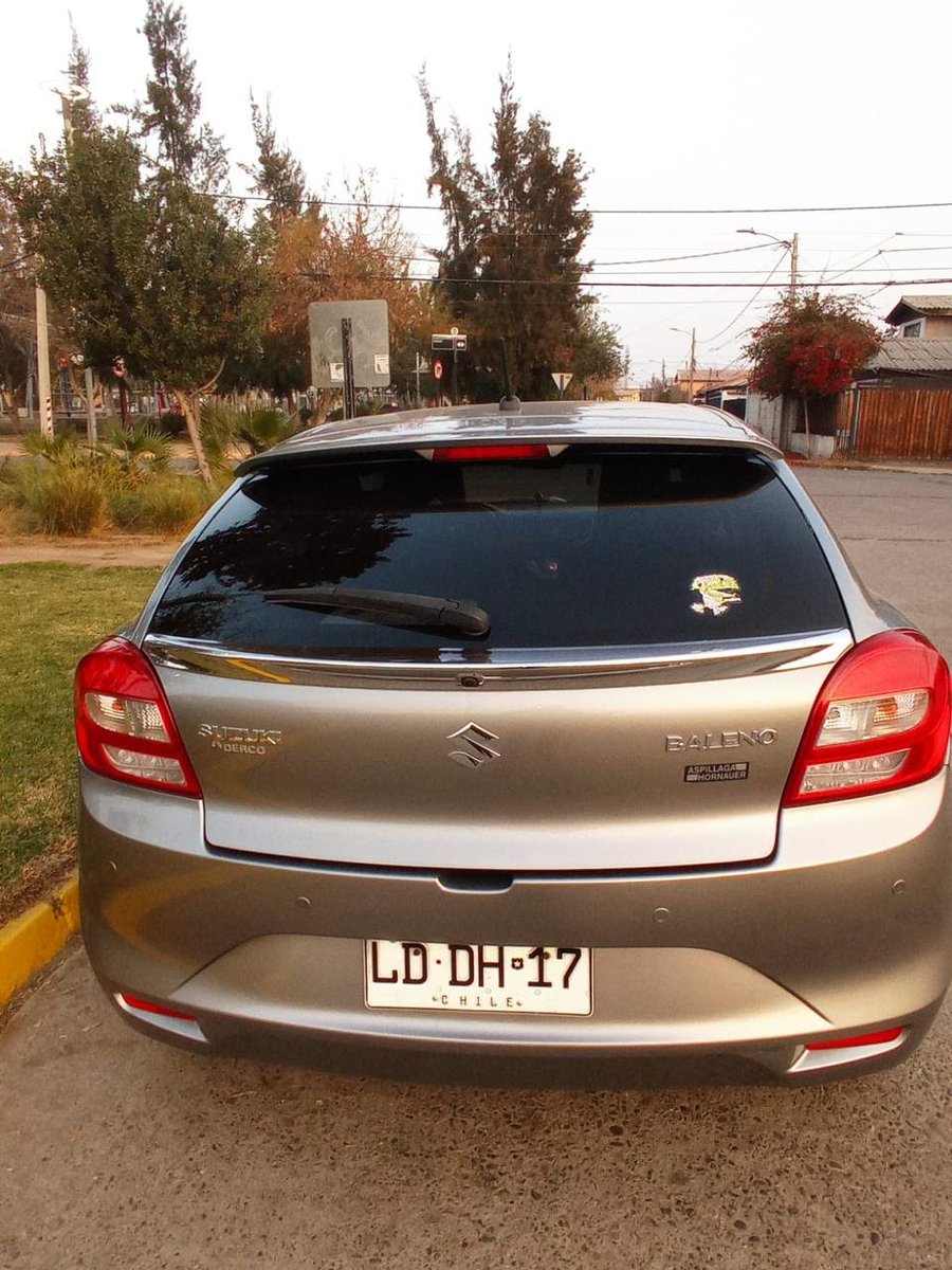 jotaele_furioso's tweet photo. Auto ROBADO en estación central. 5 de abril con san José Suzuki Baleno patente LDDH17 por favor su ayuda 🥺 @robados_chile #estacioncentral
#autorobado https://t.co/xhJqjSSPl2