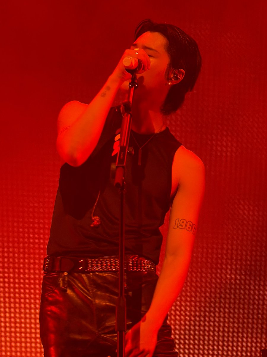 icedlightroast's tweet photo. the prettiest ever LIKE #ARCHIVE1WorldTour #woodz https://t.co/GVTLMk9o0t