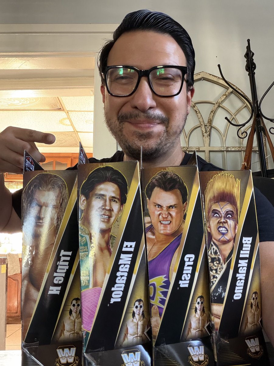 MemoTheNerd's tweet photo. Just picked up WWE Elite Legends 31 set at Target 
#target https://t.co/qYJCSTBpJL