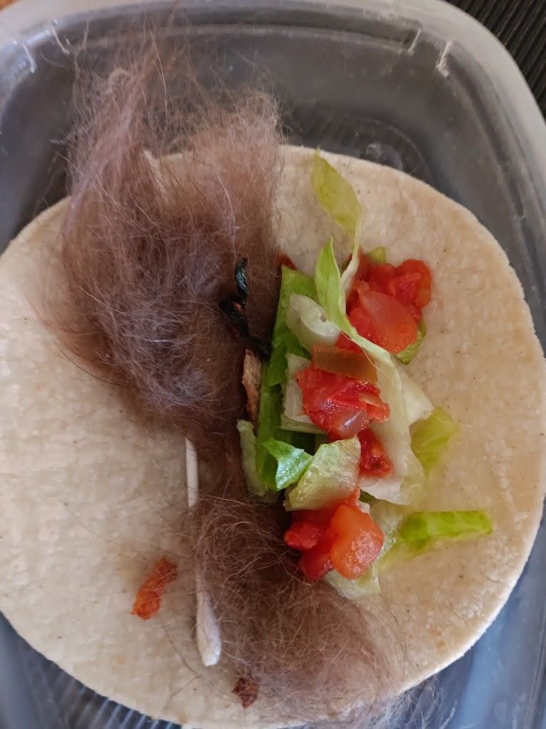 sienmango's tweet photo. Me eating a taco but the meat is just Jiung bush https://t.co/6DUbdMOHhm