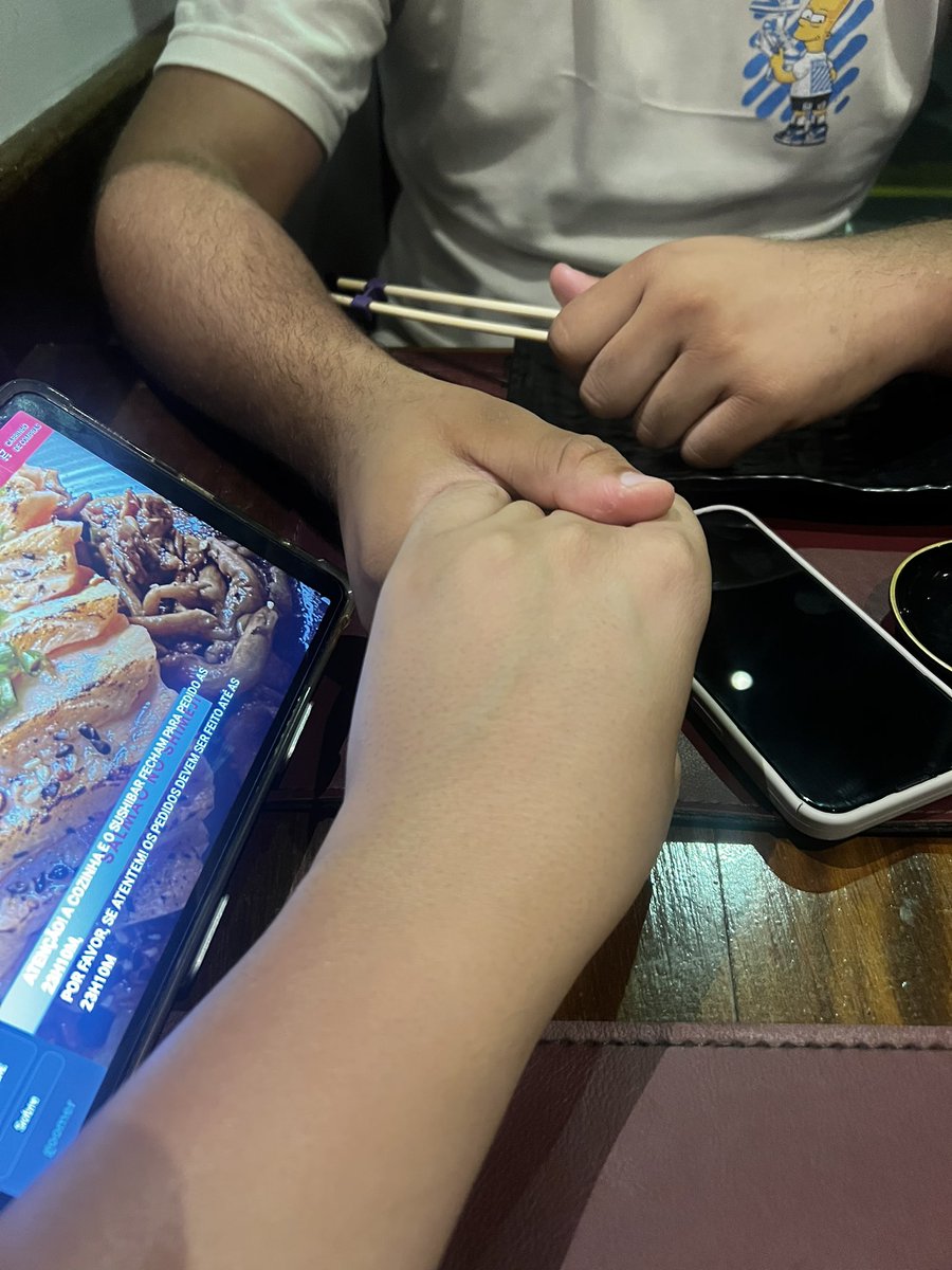thatxxrn's tweet photo. Date de hoje ♥️✨ https://t.co/rbxUhEBWKN