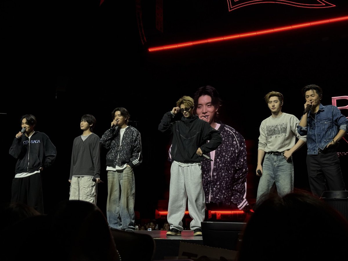 ahgasela's tweet photo. ENHYPEN for today’s soundcheck in OAKLAND 🤍 https://t.co/unKEIZbCXh