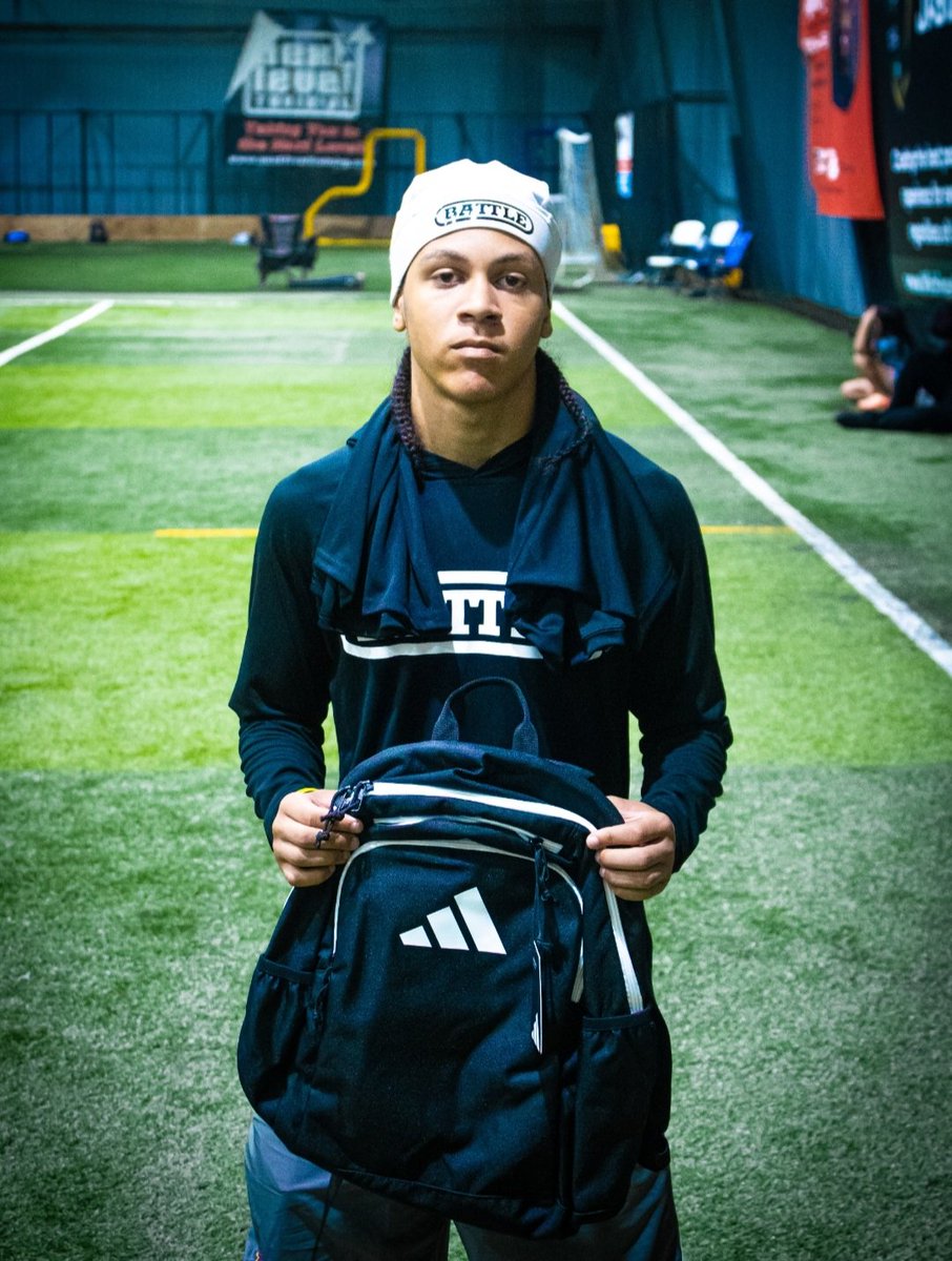 TrambleJoe's tweet photo. THEUNIT MIDWEST RECRUITMENT 
@MadixG15 @PrinceJ1218 @CoachOlejniczak @CoachWooster @CoachWalkerDU4  
QB/WR CLINIC Top 50 
Selected QB MVP 
Grand Valley State Committed 
2027 QB Madix Gorleski Vassar HS, MI 
Selected WR MVP 
2028 ATH Watonyo Jackson Jr 
De La Salle HS, MI https://t.co/5kUyc6TRAc
