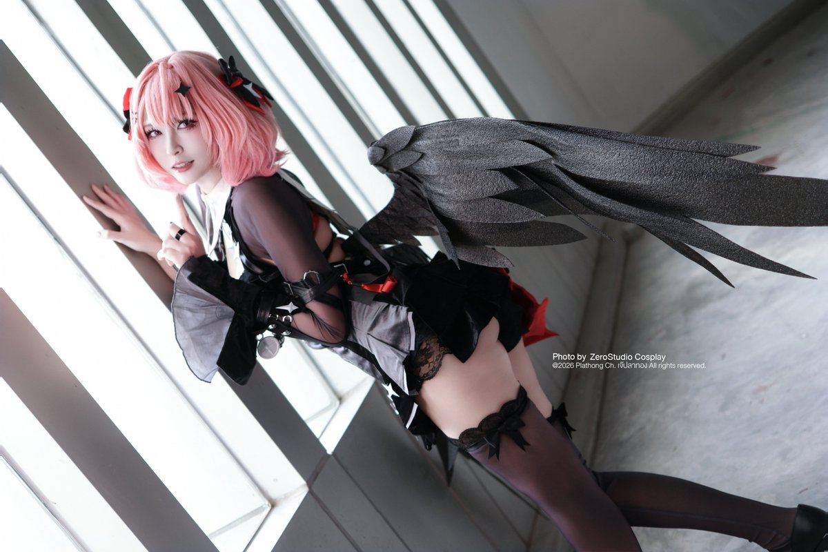 KingyoPla's tweet photo. Shall we dance?
today~

Remielle Moonlight Whispers
#ZenlessZoneZero #cosplay https://t.co/YDfeGRNwZe