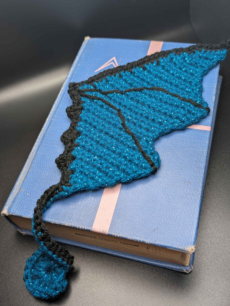 BloomDesignsSt's tweet photo. Dragon wing bookmarks for the book dragons!!! 🐉 https://t.co/v7E3ybq5M1