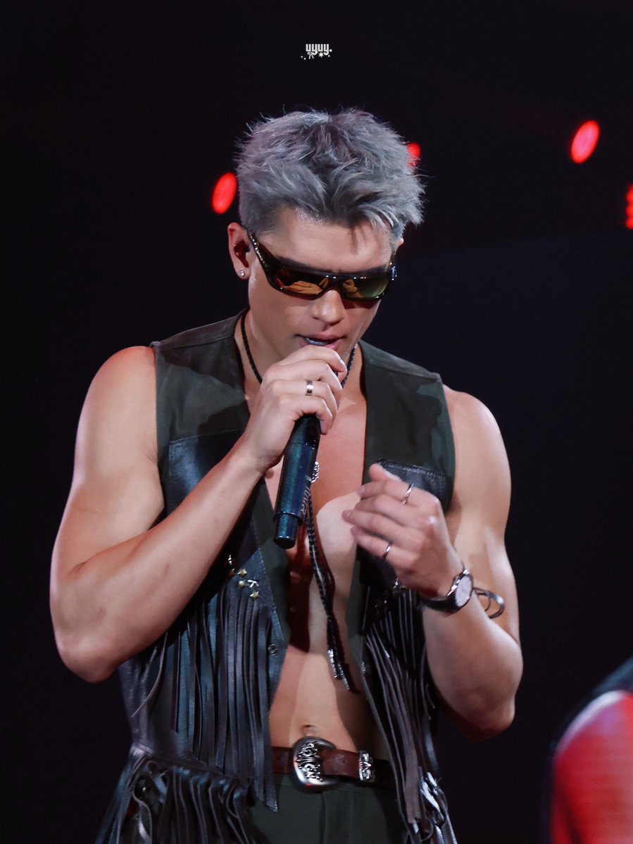 uyuygnim's tweet photo. Can’t sleep 

#JossGawinConcert https://t.co/XHvDHB4JI5