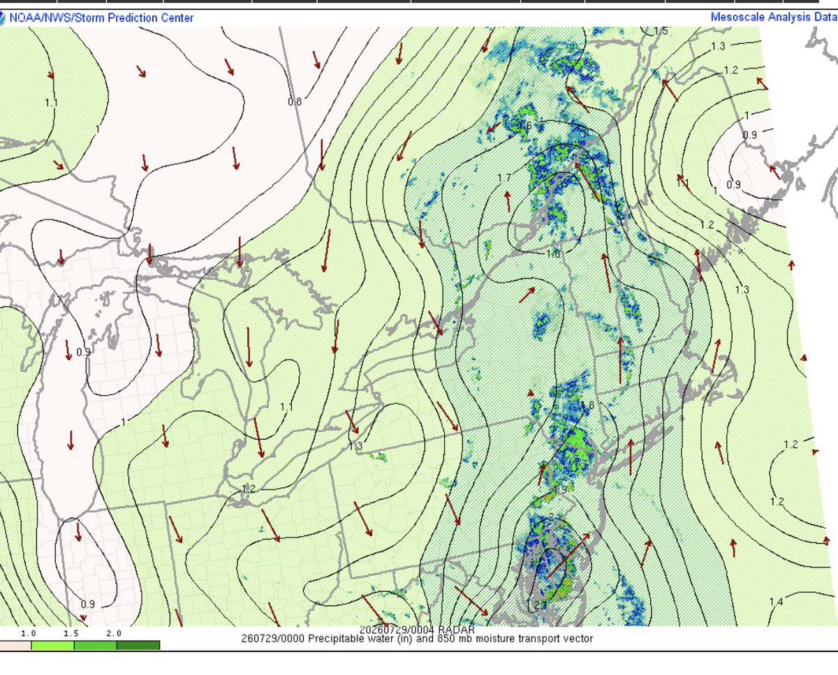 NickRodick's tweet photo. Keeping an eye on Hudson valley from lower to upper and into the Berkshire Mtns: there’s been a slight shift northwest in hires guidance for axis of heavy rain for overnight and tomorrow morning as cyclogenesis continues! https://t.co/8kDnV1h3N7