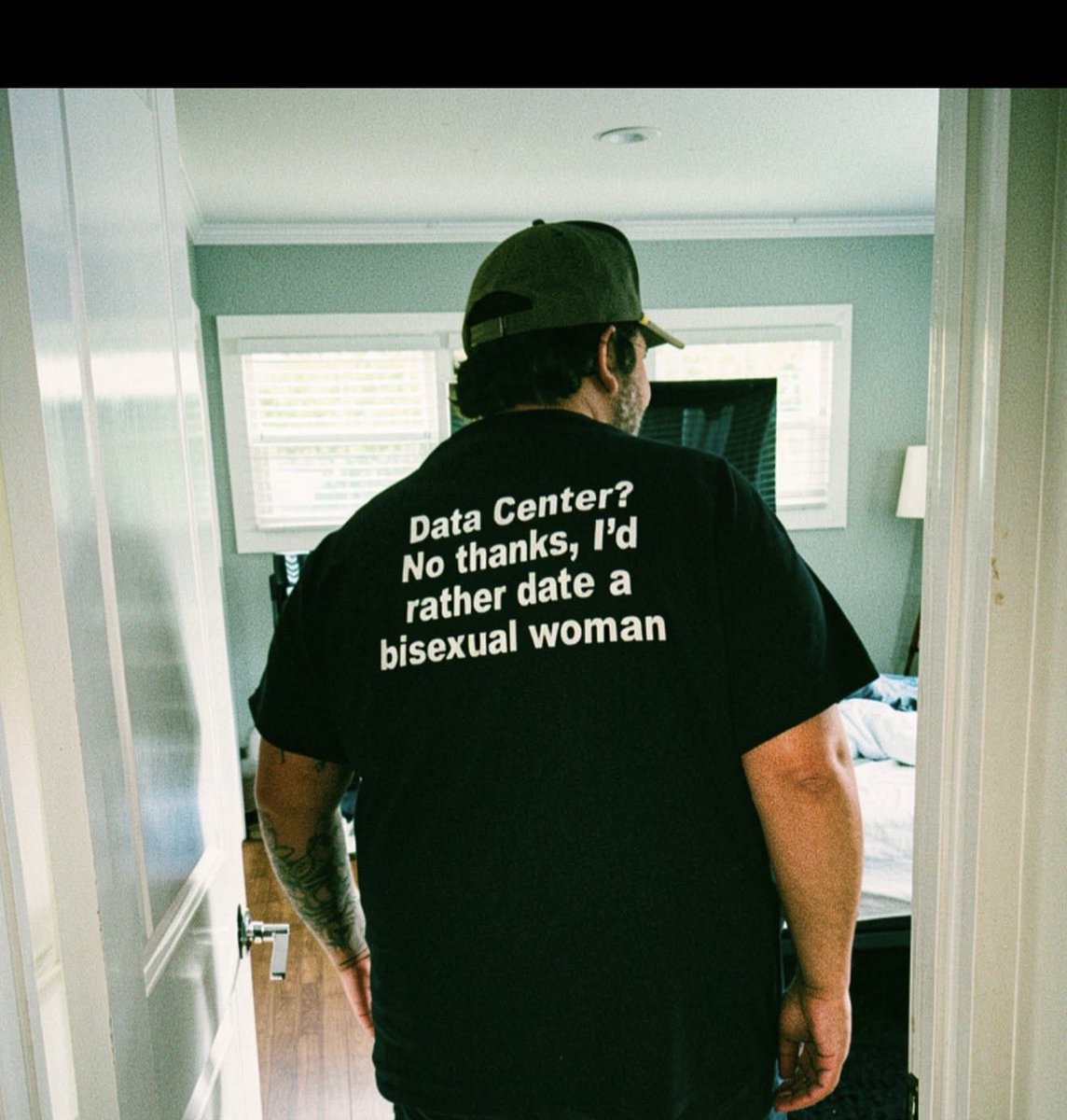 corbieausti's tweet photo. Monday shirt, Friday shirt. https://t.co/lblgt7RE3h