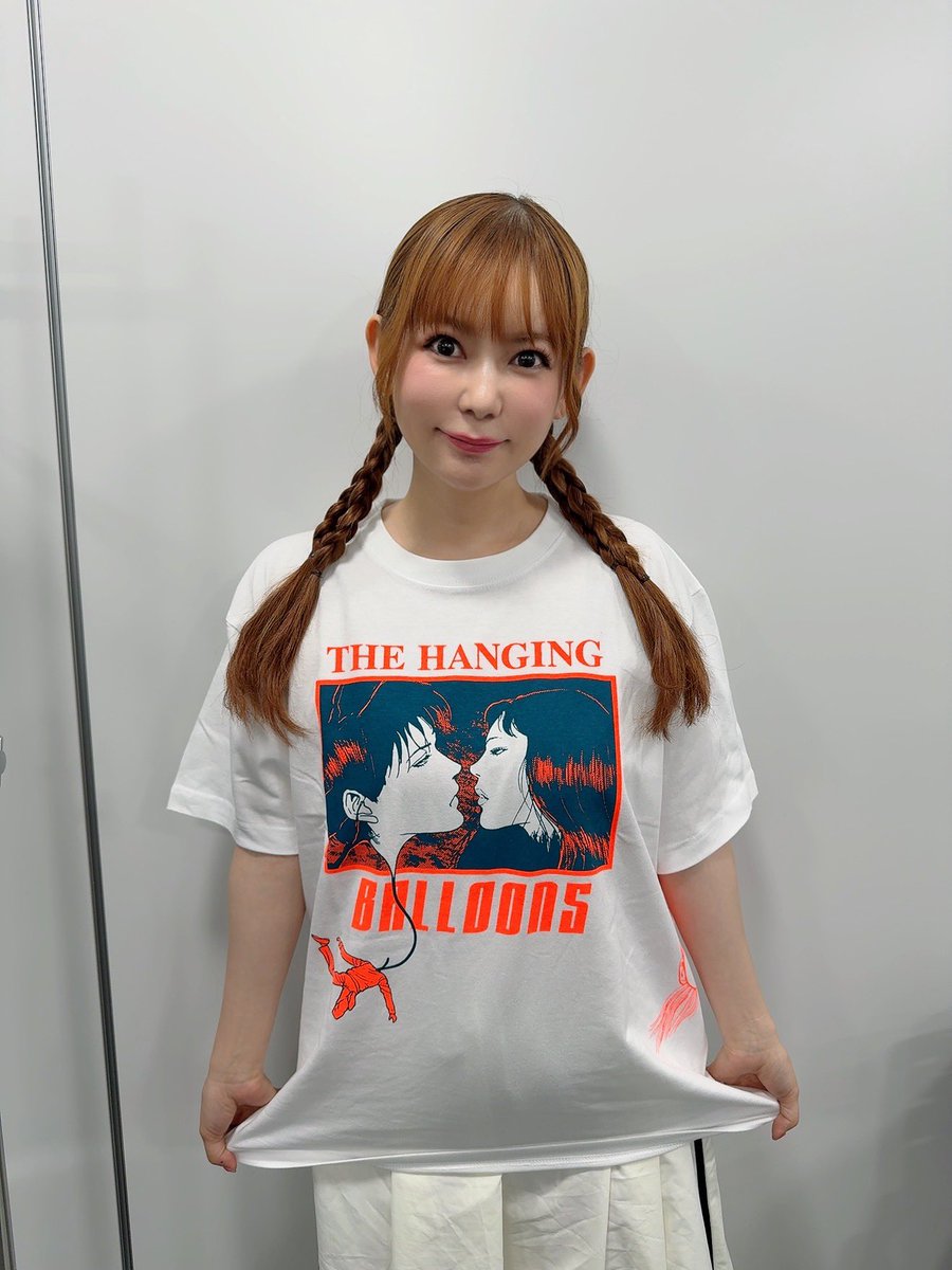 shoko55mmts's tweet photo. 中野ブロードウェイ
墓場の画廊の伊藤潤二先生コラボ
首吊り気球Tシャツが最高すぎる！
ネオンカラーでブラックライトで光る！
墓場の画廊さまセンス良すぎて大好き https://t.co/W8W8so6oE8