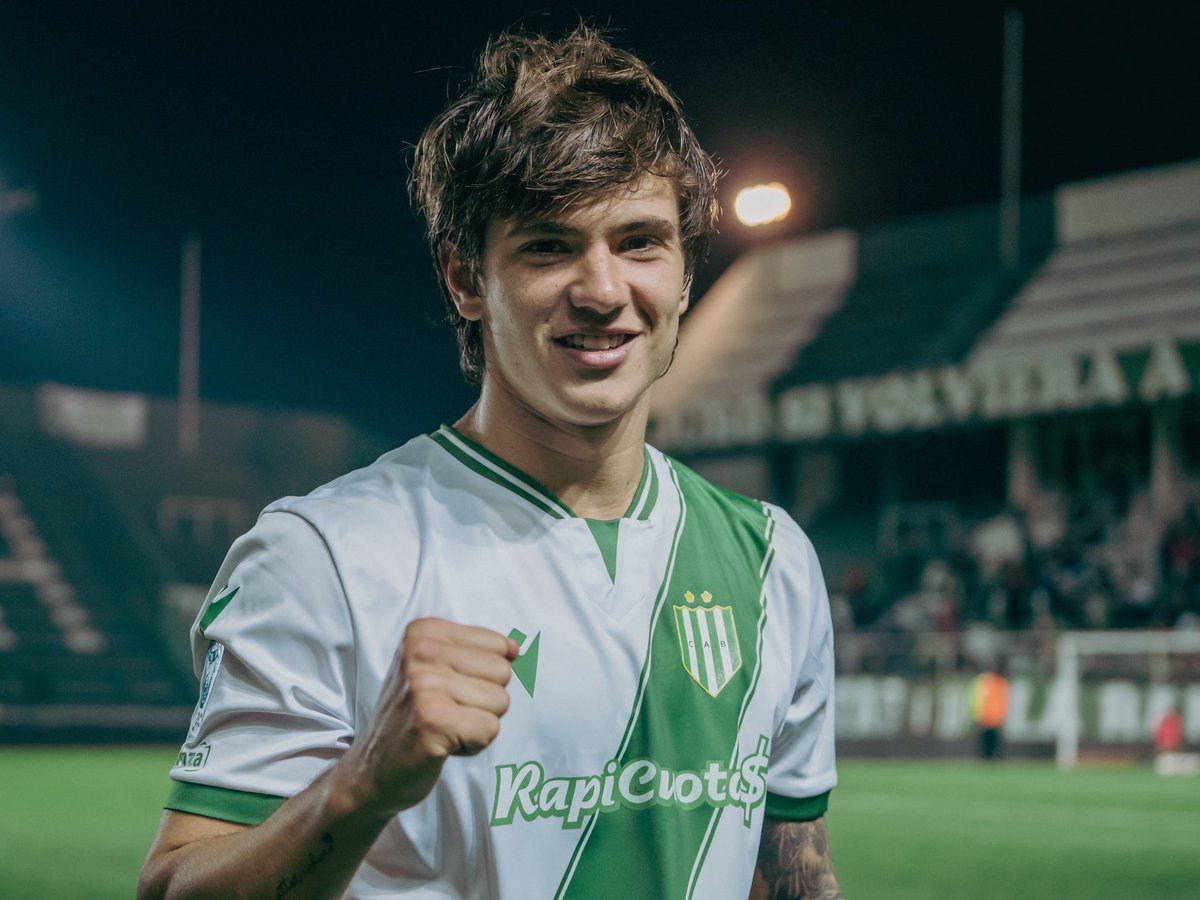 CAB_oficial's tweet photo. 𝑫𝒐𝒃𝒍𝒆𝒕𝒆 ⚽️⚽️ del pibe de 9 de Julio. https://t.co/FXtUZ9aqp5