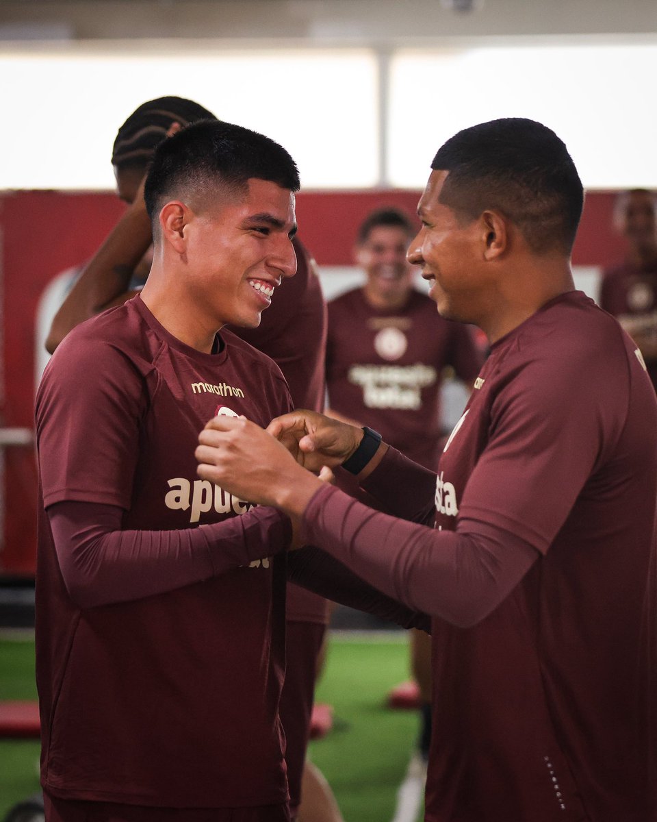Universitario's tweet photo. 𝗘𝗦𝗧𝗔 𝗘𝗦 𝗧Ⓤ 𝗖𝗔𝗦𝗔, 𝗣𝗜𝗘𝗥𝗢 🫶

#UnaHistoriaDeGrandeza https://t.co/UAKK1SxS2e