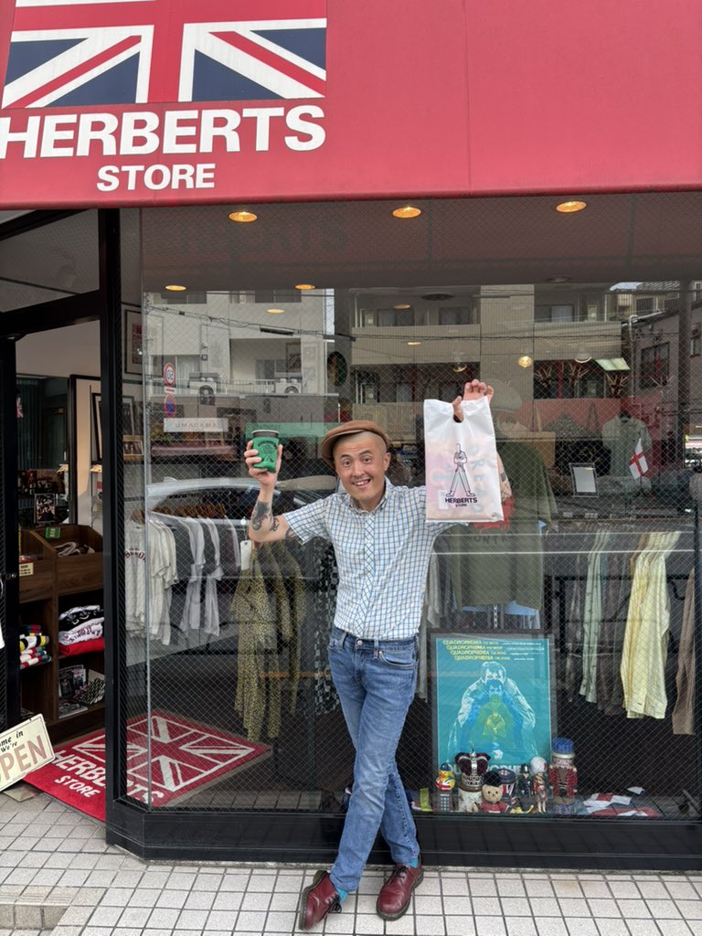 nevertrust_usc's tweet photo. 毎日暑い中、ご来店いただきありがとうございます。

本日7/29は所用のため、14時頃オープンとさせていただきます。

ご不便をおかけしますが、よろしくお願いいたします。

https://t.co/qwyAS0rTaY

#nevertrust
#ネバートラスト
#herbertsstore 
#ハーバーツストア
#千駄木 https://t.co/fIzg2KKiZg