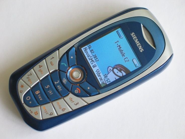 e_perilla's tweet photo. @GirlAlmighty444 Era yo con mi Siemens c66 con sus poderosisisisissmos 10 Mb https://t.co/wwFjK8MPvI
