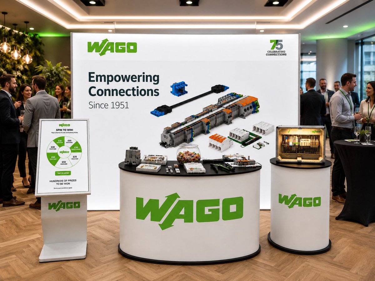 ParkesPrint's tweet photo. Trade events are about building relationships, not building exhibition stands. 
That's why we take care of the logistics, installation and breakdown, so our clients can focus on networking, conversations and opportunities. That's the difference a turnkey exhibition partner makes. https://t.co/Eg9fzHuE3w