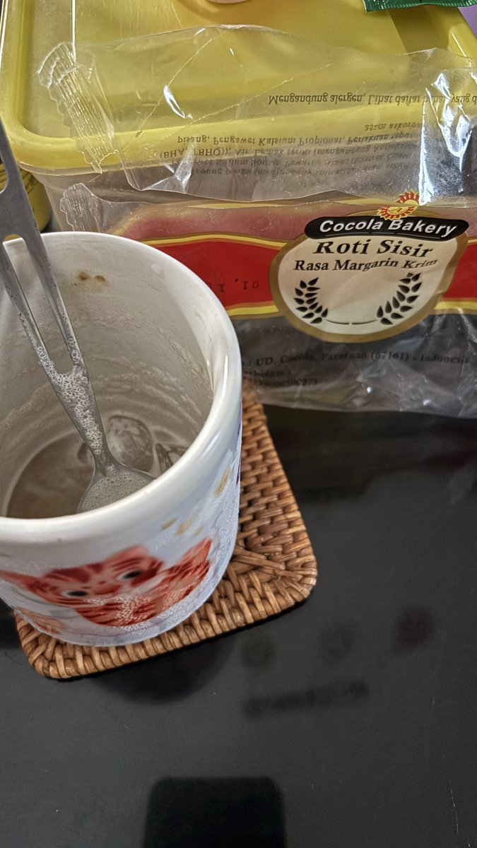 Rxcc8521's tweet photo. GM
Apa menu favorit sarapan kalian? 
Kalo saya kopi susu sama roti 😁 https://t.co/Mx34PvnTbG