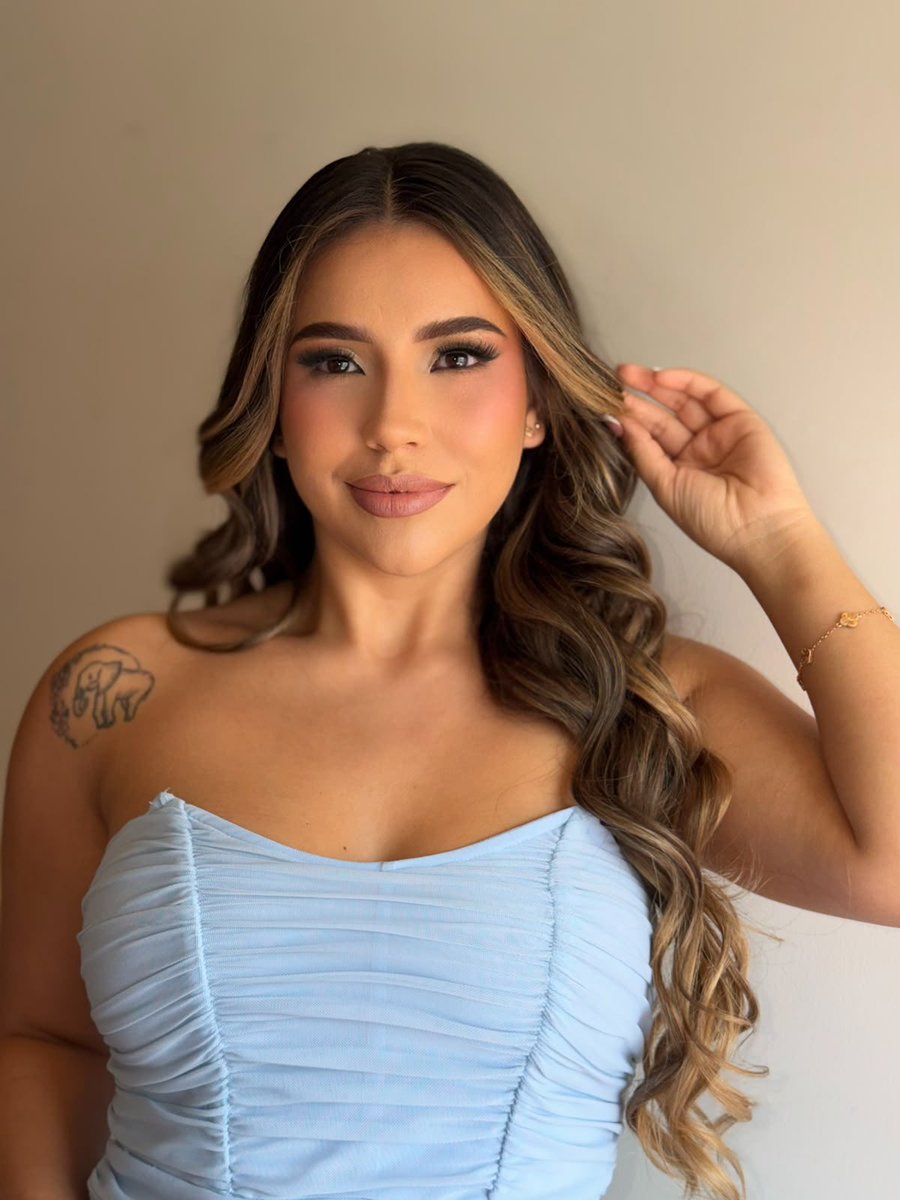 VaCaCs0's tweet photo. No necesito filtros cuando la actitud hace todo el trabajo. 😉📸
#Querétaro #Qro #ModelLife #Belleza https://t.co/Ie3eYlMWs6