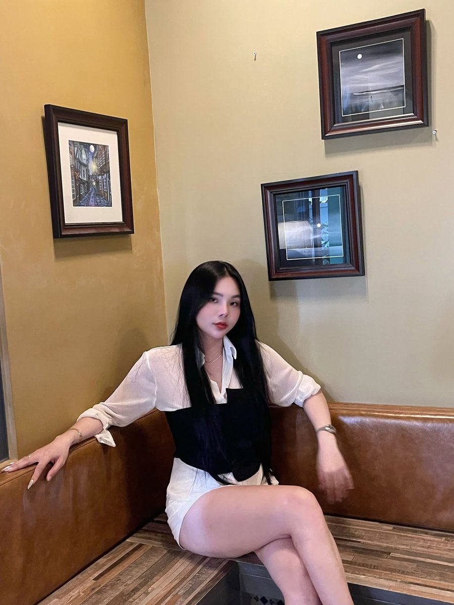chloe1168's tweet photo. Em là người sống nội tâm, có nghĩa là sống không bận tâm... https://t.co/XkbLLg1NgH