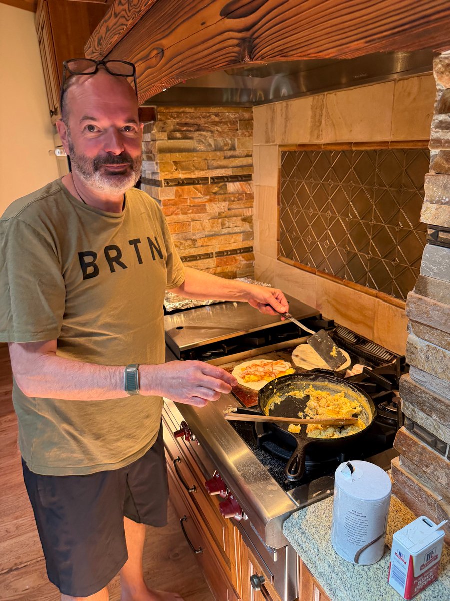 StartHaven's tweet photo. You can't be COO unless you can make the fluffiest egg on earth #offsite https://t.co/zXvRRqWwHF