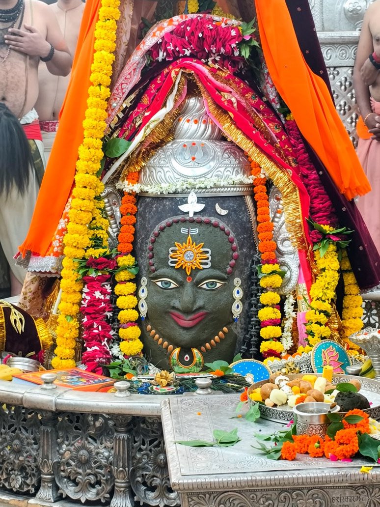12Jyotirling's tweet photo. श्री महाकालेश्वर भस्म आरती दर्शन | 29.07.2026

Shri Mahakaleshwar Bhasma Aarti Darshan | 29.07.2026 https://t.co/XtYOJcJb5x
