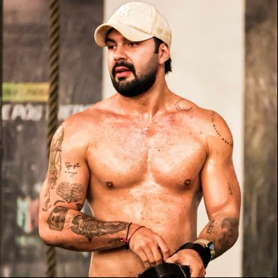 dmoraesx's tweet photo. #NovaFotoDePerfil https://t.co/phkh8oMAzz