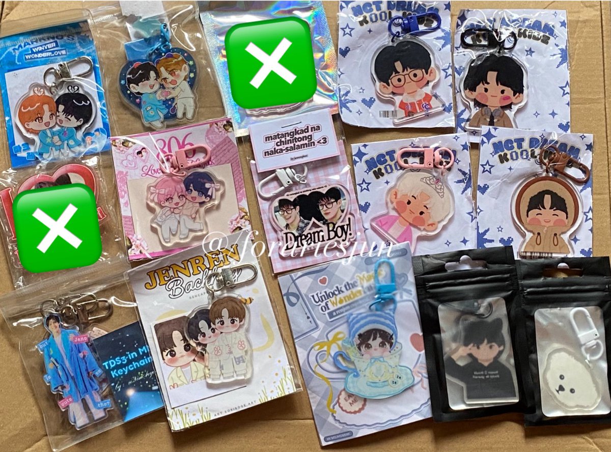 forariesjun's tweet photo. QUITTING SALE ‼️

WTS LFB PH NCT DREAM PHOTOCARDS &amp; ASSORTED MERCH 

- renjun magazines only 
- keyrings
- renjun and jaemin animal dolls (washed multiple times) 
- can send condi thru dm 
- payo or 1 week reservation with 50% nrdp https://t.co/ZG1iANLf38